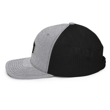 Load image into Gallery viewer, Dry. Logo Grey/Black Trucker Cap
